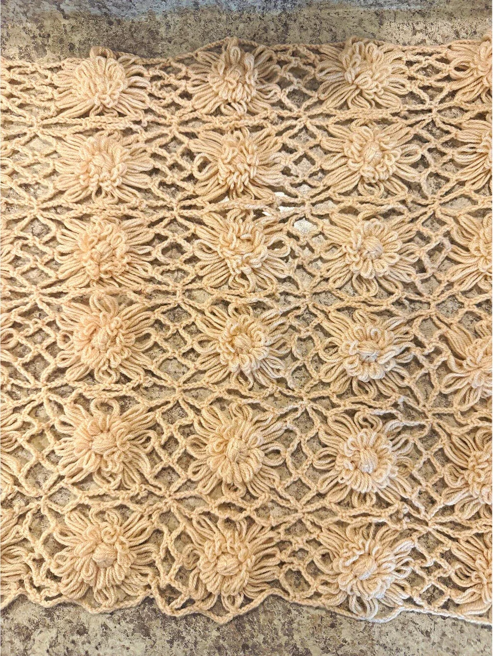 Vintage Daisy Loom Crochet Lace Table/Bed Runner with Fringe - Boho 16